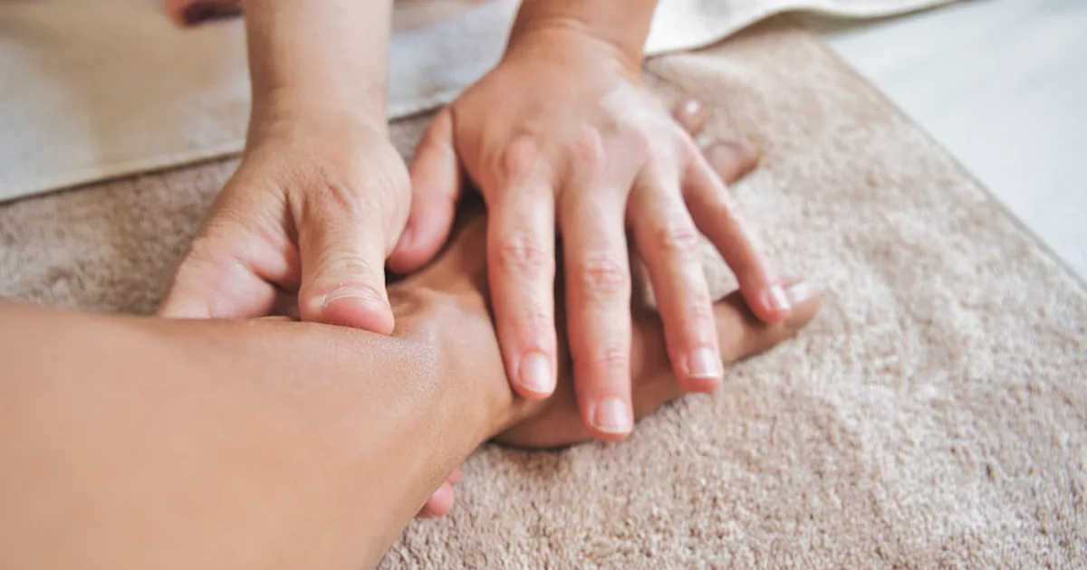 Massage Etiquette in the North Metro: Tipping, Timing, and What to Wear