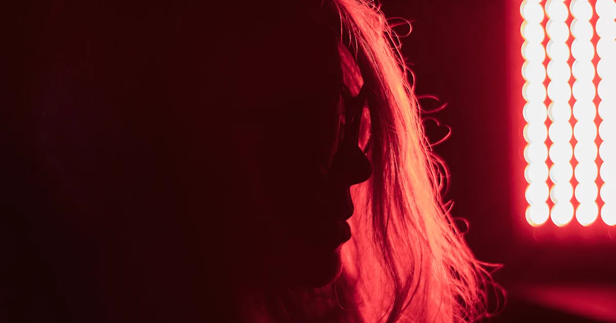 Red Light Therapy Safety and Eye Protection Basics